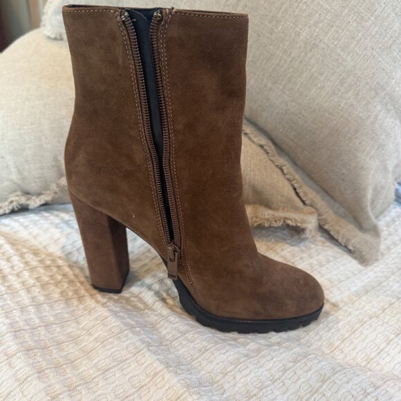 Aldo Doria suede brown ankle boot with Lug sole - Picture 6 of 7